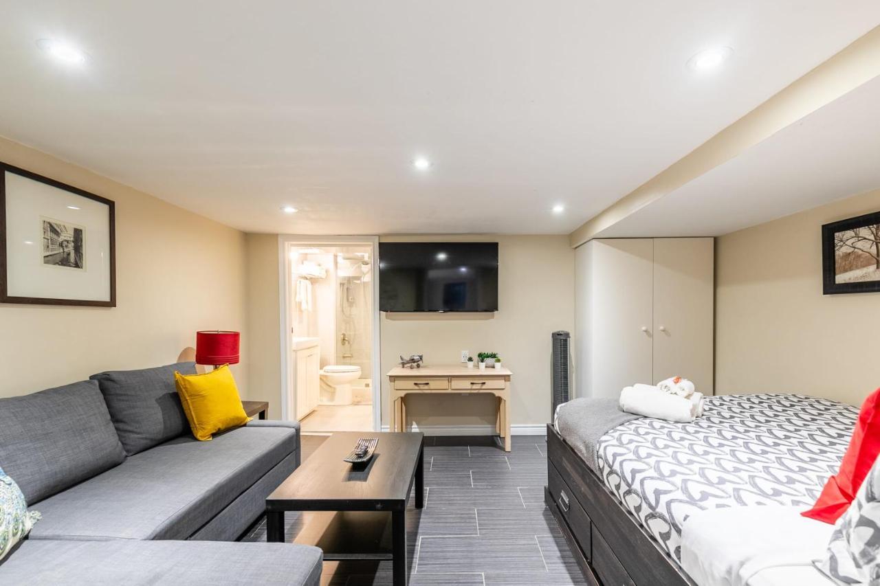 Newly Renovated - Cozy 1Br Apt With Netflix - Prime Location Toronto Eksteriør billede